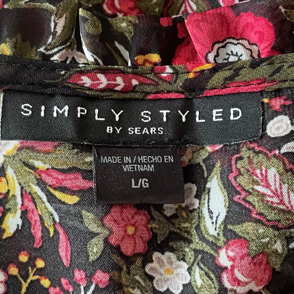 Simply Styled Semi-Sheer Chiffon Dark Floral Boho Top Sz L Ruffled Button Front - Picture 9 of 11